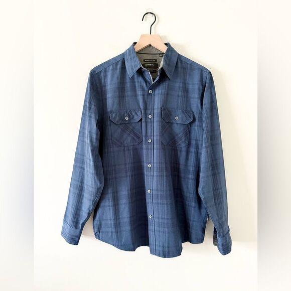 Kenneth Cole Slim Fit Button Down Performance Material in Navy Plaid - Size M - Picture 1 of 6